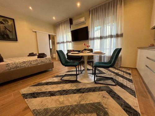 Foto Valverde Apartments and Room 1