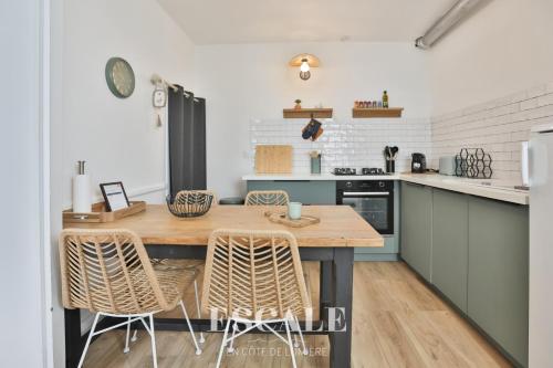 Charmante maison sablaise avec terrasse plage & centre-ville à pied