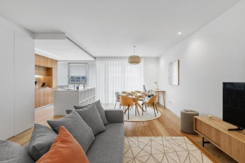 Sal D'Ouro Ocean Views | Terrace & Beach