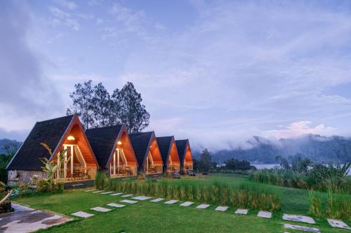 an image of a house with its lights on at Pandawa Glamping Kintamani in Bangli