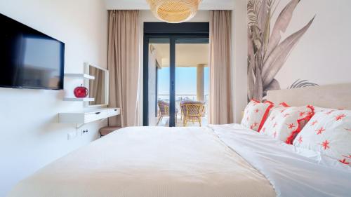 CALA ALTA golden view apartment