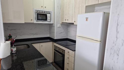 Peñiscola apartamento tipo estudio a 50m del mar, 4 personas
