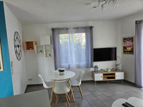 Appartement Cosy quartier calme et proche gare