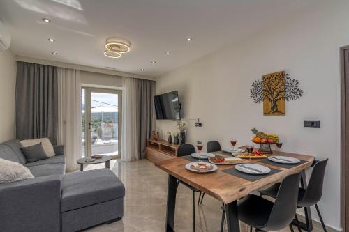 Elea Horizon Villa - Luxury Among the Olive Groves