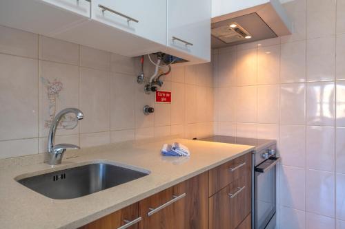 Central Lagos Spacious 3BR Apartment