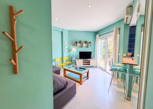Skol 225 - Beachfront studio in Marbella - Terrace & Pool