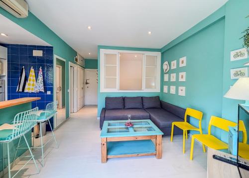 Skol 225 - Beachfront studio in Marbella - Terrace & Pool