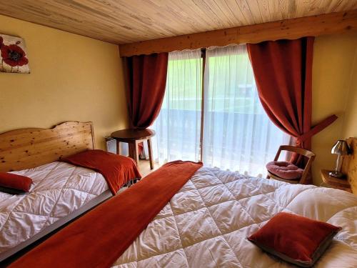 Appartement spacieux 10 pers, skis aux pieds, Les Gets, parking couvert