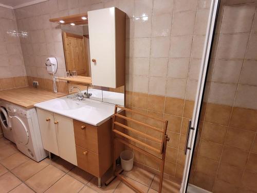 Appartement spacieux 10 pers, skis aux pieds, Les Gets, parking couvert
