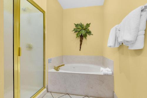 Destin Holiday Beach Resort photo 140