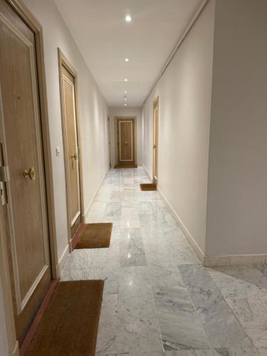 Gallia Prestige Studio - Cannes center photo 10