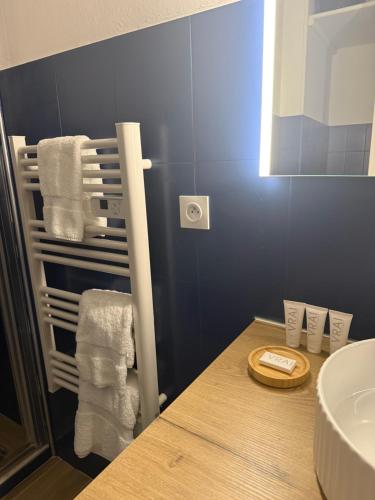 Gallia Prestige Studio - Cannes center photo 9