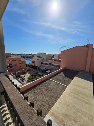 Studio avec piscine 2-4 personnes à deux pas du port