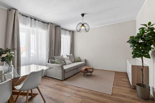 Modern Apartment I Near Center and Shopping Street