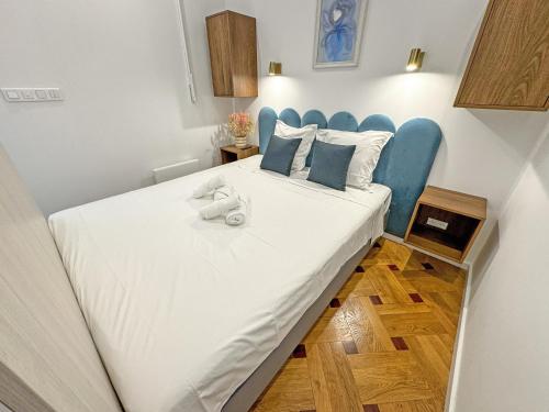 Seaside Escape with Terrace - Nice