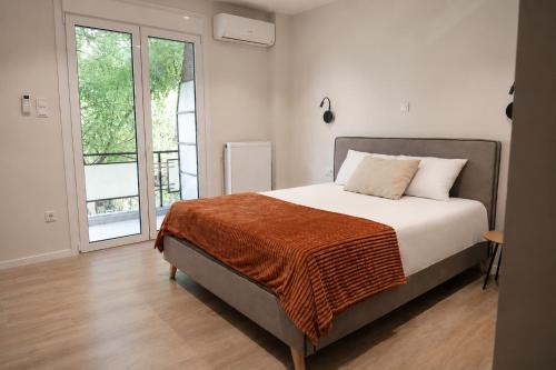 No7 Urban Nest - Renovated 1BR Apartment Near Metro & Central Athens