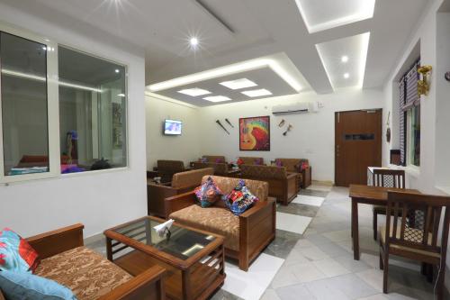 Posezení v ubytování Grand Hotel Nawanshahr