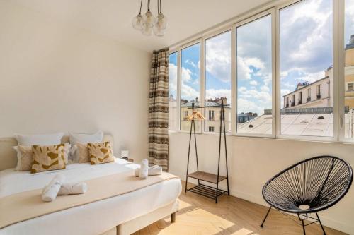 Sacré-Coeur Modern 4BD with sauna for 10 guests!