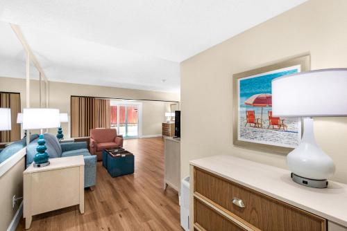 Destin Holiday Beach Resort photo 70