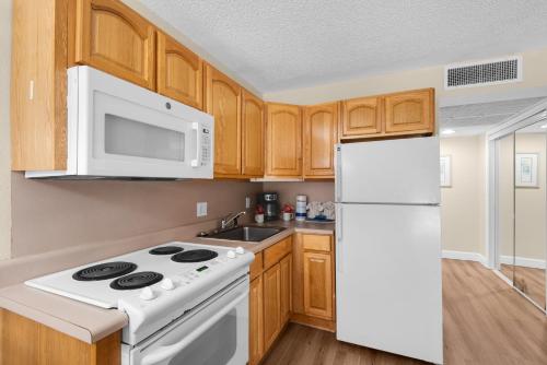 Destin Holiday Beach Resort photo 74
