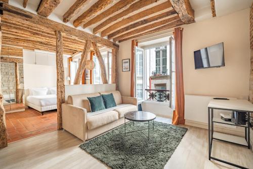 Elegant Design Studio & Montorgueil & Air Conditioning