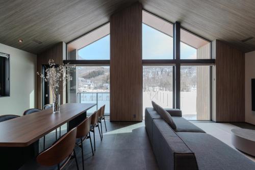 Forest Resort Walnut