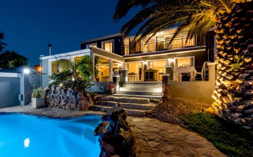 Gallery image of Bloemenzee Boutique B&B in Gordonʼs Bay