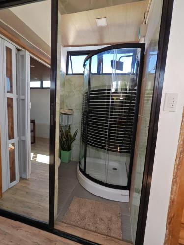 Bany a Modern Loft House Ormoc with Car Rental
