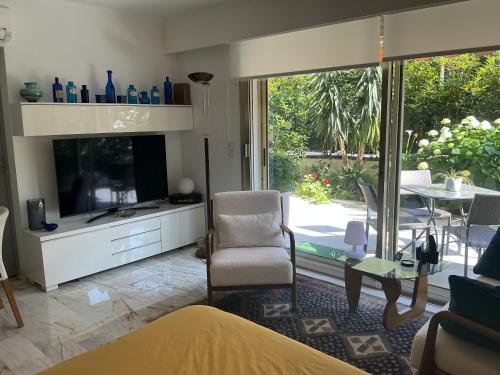 Studio basse californie cannes
