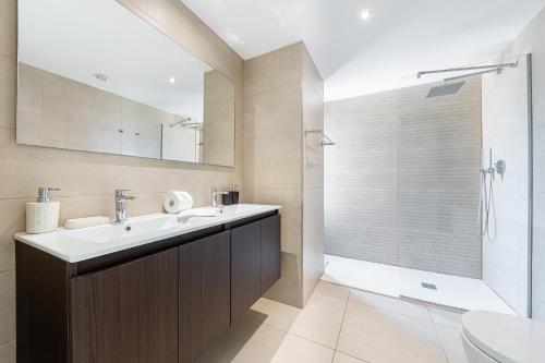 Prima Vista Luxury III