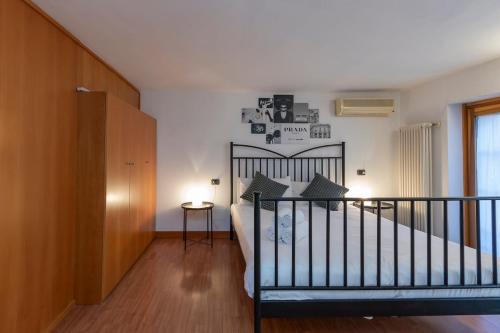 Xenia - 4 room apt in Via Zamenhof 21