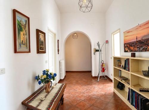 Leopoldo apartment-2 bdr-10 mins from San Frediano