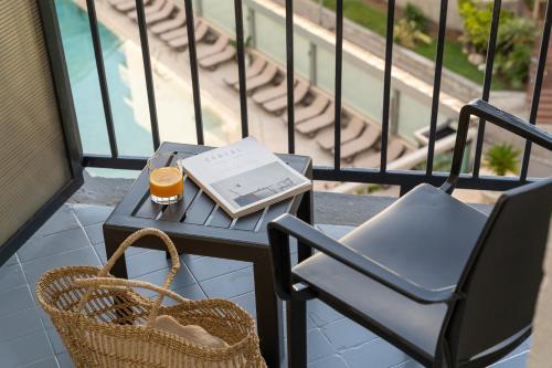 Hotel Helios Lloret — Pool view