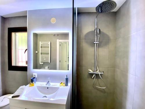 Gallery image of Wave & Garden Riviera - EaW Homes in Mijas Costa