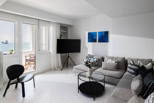 True Blue by halu! - Seafront 2-bedroom apartment