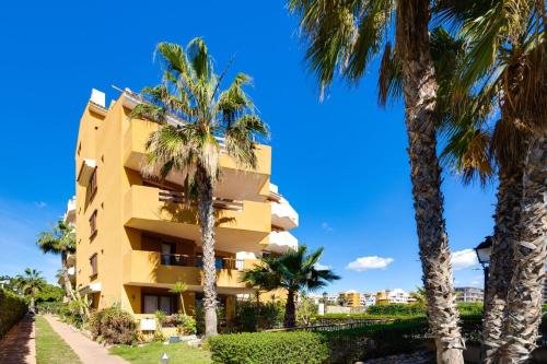 Sunny penthouse with terrace, Punta Prima