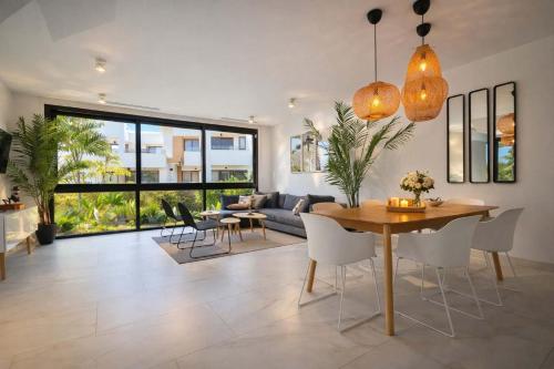 Marein Village Townhouse Modern Pool