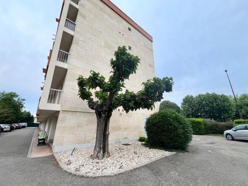 Proche Gare Centre et TGV T2 Clim et Parking