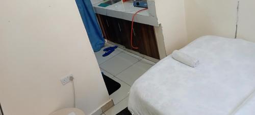 เตียงในห้องที่ Angel's home