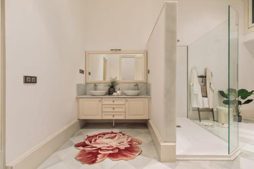 Magnificant Rambla Plaza View - Monthly Rental