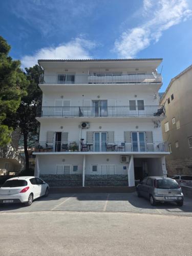 White Hill Studio-Apartments