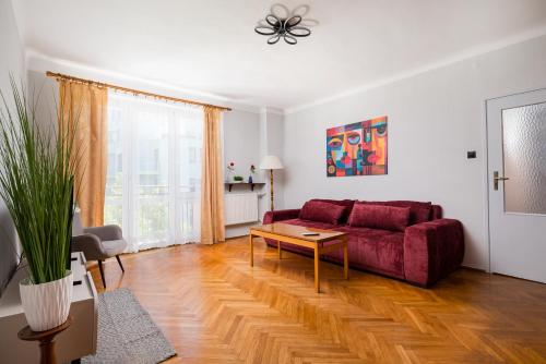 Muranów Art Apartment by BookingHost