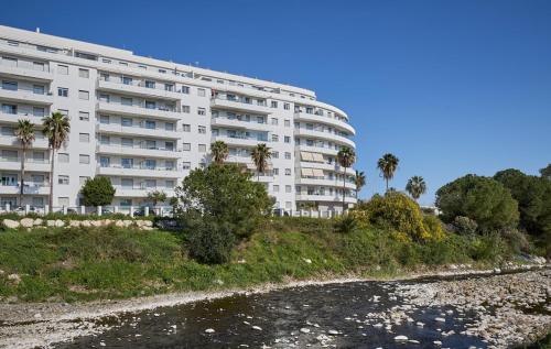 Nueva Andalucia Urban Retreat