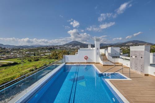 Nueva Andalucia Urban Retreat