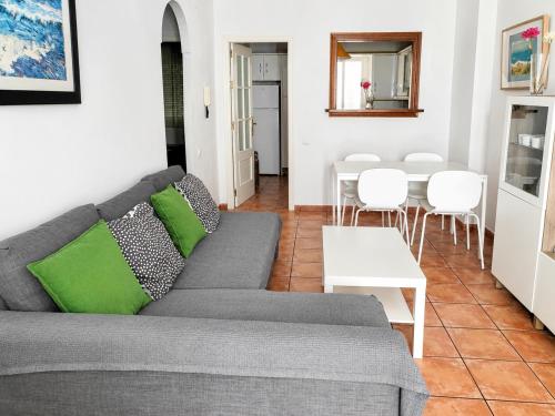 Apartamento ALAMAR Bonito apartamento a 70 metros de la playa WIFI gratis