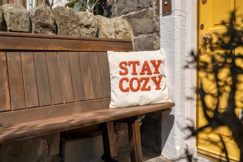 Cozy with Character Vibrant Cottage Style Flat at Leith Links Park photo 37