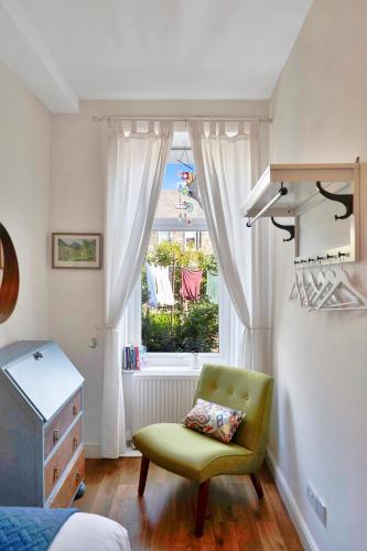 Cozy with Character Vibrant Cottage Style Flat at Leith Links Park photo 14