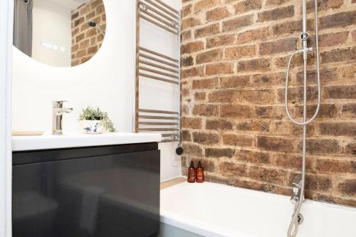 Cozy with Character Vibrant Cottage Style Flat at Leith Links Park photo 34