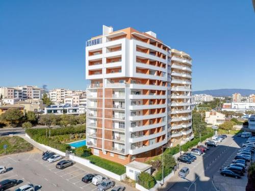 Sunny Algarve Retreat - Pool & 10 min to beach
