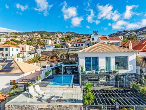 Holiday Home Lazaro Exklusive Villa von HRM by Interhome